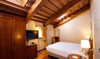 1 cama de matrimonio extragrande, habitación excepcional, ducha hidromasaje