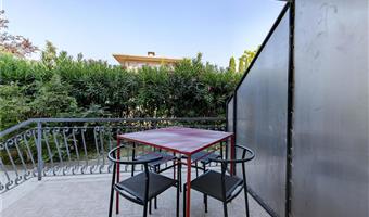 apartamento con una cama de matrimonio grande y una cama individual, no fumador, edificio anexo, cocina pequeña, posibilidad de dos camas individuales