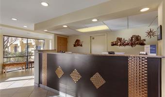 Vestíbulo del Best Western Desert Inn en Safford - 03054