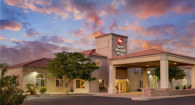 Exterior del Best Western Plus Winslow Inn - Winslow - 03151