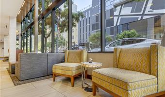 Vestíbulo del Best Western Plus Bayside Inn en San Diego - 05362