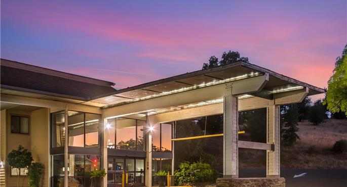 Exterior del Best Western Plus Sonora Oaks Hotel & Conference Center - Sonora - 05408