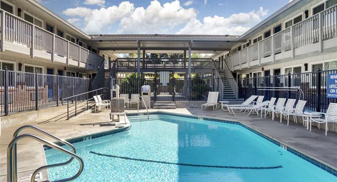 Piscina del Best Western Shadow Inn - Woodland - 05558