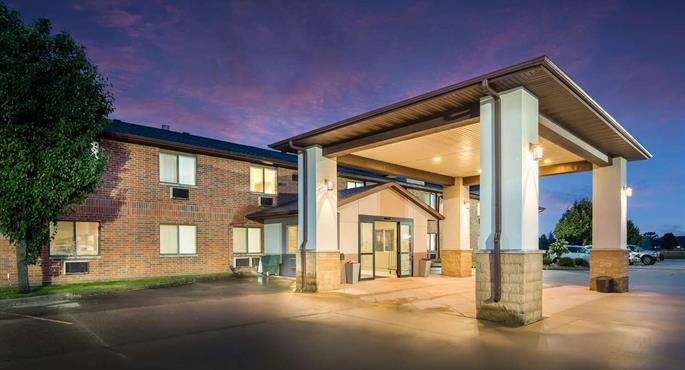 Exterior del Best Western Mt.Pleasant Inn - Mount Pleasant - 16104
