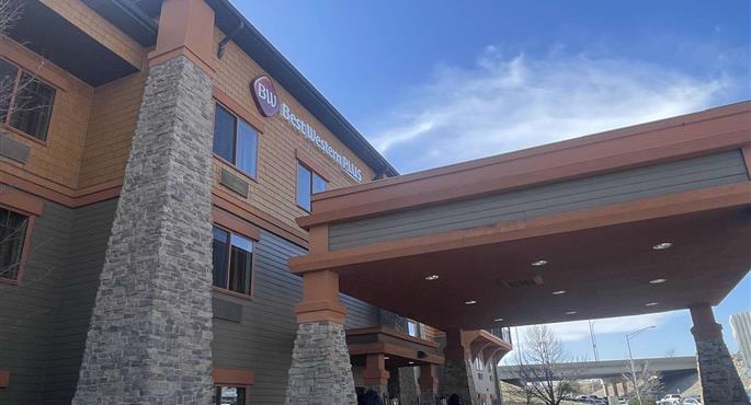 Exterior del Best Western Plus KC Speedway Inn & Suites - Kansas City - 17131