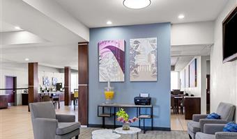 Vestíbulo del Best Western St.Louis Airport North Hotel & Suites en Hazelwood - 26195