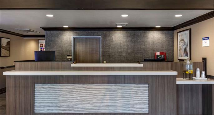 Vestíbulo del Best Western Plus Las Vegas West en Las Vegas - 29084