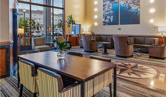 Vestíbulo del Best Western Providence Warwick Airport Inn en Warwick - 40007