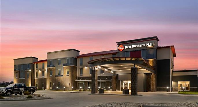 Exterior del Best Western Plus Lakeview Hotel - Madison - 42056