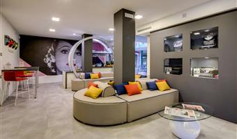 Vestíbulo del Hotel La Villa, Sure Hotel Collection by Best Western en Ivrea - 56303