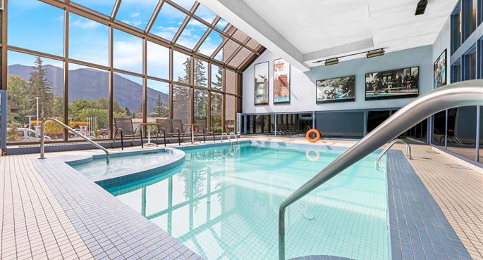 Piscina del Best Western Plus Banff International Lodge - Banff - 61028