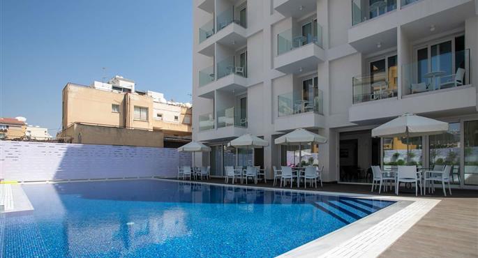 Bar o lounge del Best Western Plus Larco Hotel - Larnaca - 77732