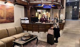 Vestíbulo del Best Western Santakos Hotel en Kaunas - 91400