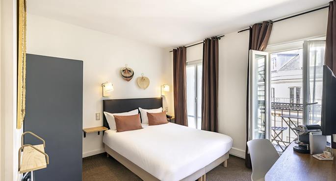 hotel en paris 93225 f