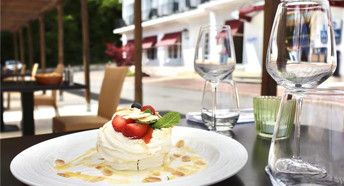 Restaurante del Best Western Hotel Ile de France - Chateau Thierry - 93696