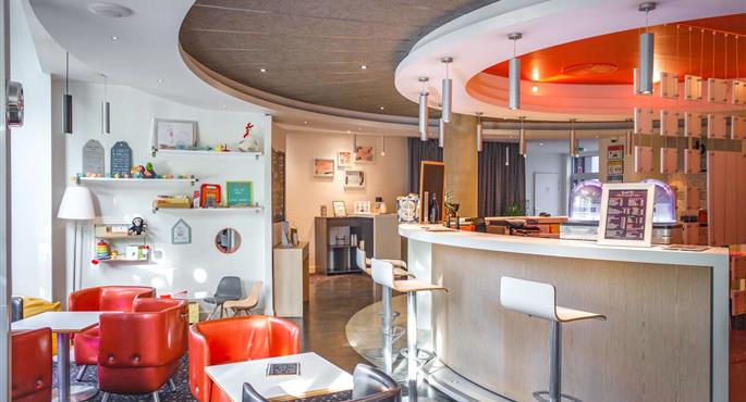 Bar o lounge del Best Western Hotel San Benedetto - Cholet - 93845