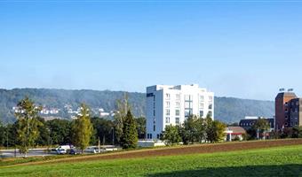 Exterior del Best Western Queens Hotel Pforzheim-Niefern - Niefern - 95352