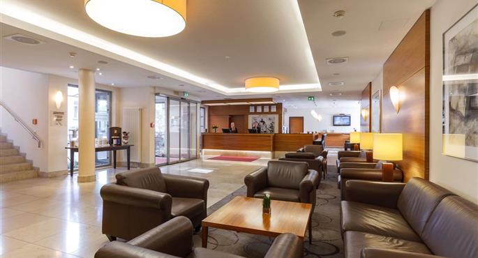 Vestíbulo del Best Western Hotel Bamberg en Bamberg - 95387