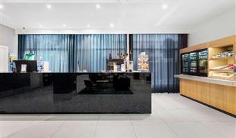 Vestíbulo del Best Western Plus Airport Hotel Copenhagen en Kastrup - 96098