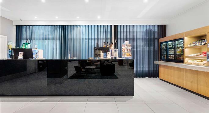 Vestíbulo del Best Western Plus Airport Hotel Copenhagen en Kastrup - 96098