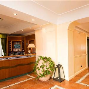 Vestíbulo del Best Western Hotel La Conchiglia en Palinuro Costa del Cilento - 98241