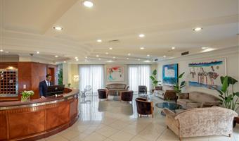 Vestíbulo del Best Western Hotel Viterbo en Viterbo - 98252