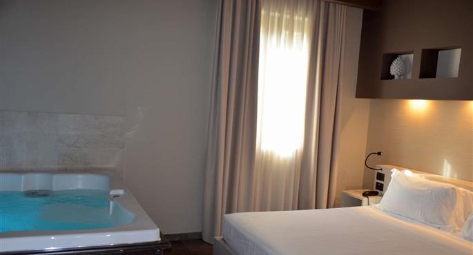 Suite del Best Western Plus Hotel Terre di Eolo - Patti - 98363