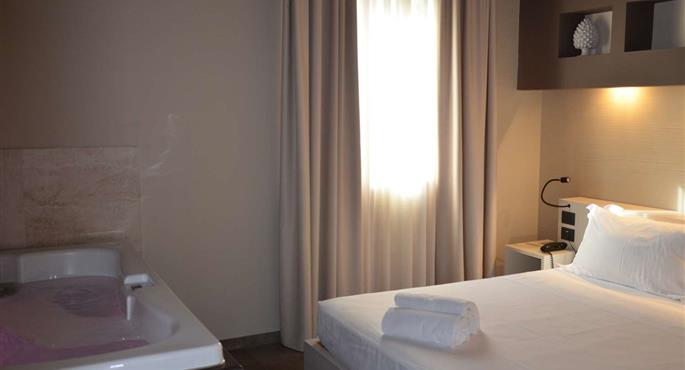 Suite del Best Western Plus Hotel Terre di Eolo - Patti - 98363