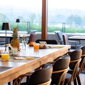 Restaurante del Horizon Wellness & Spa Resort, BW Signature Collection - Varese - 98410
