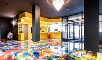 Vestíbulo del Muraless Art Hotel, WorldHotels Crafted en Castel d'Azzano - 98434