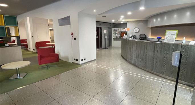 Vestíbulo del Sure Hotel by Best Western Turin City Centre en Turin - 98437