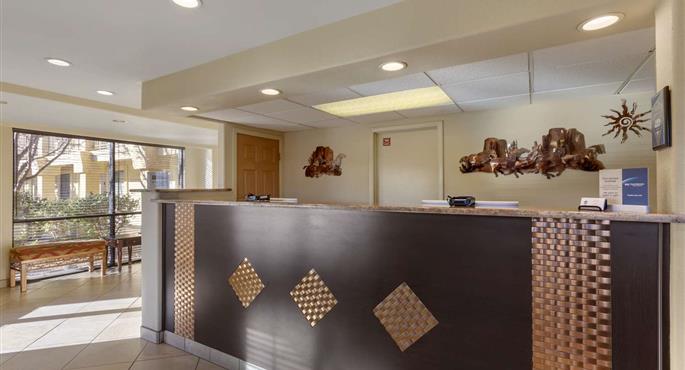 Hall de Best Western Desert Inn à Safford - 03054