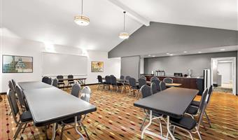 Salles de réunion de Best Western Luxbury Inn Fort Wayne - Fort Wayne - 15061