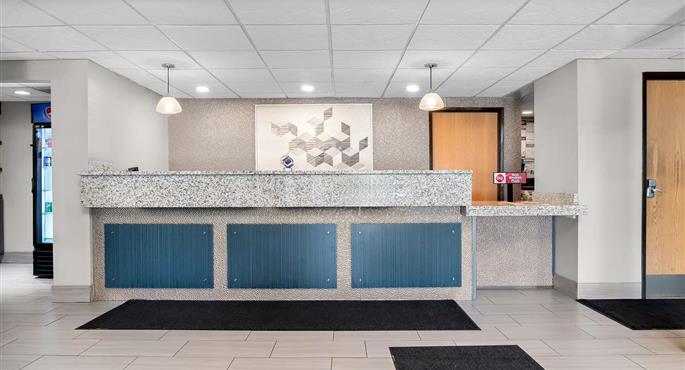 Hall de Best Western Plus Flint Airport Inn & Suites à Flint - 23170