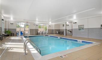 Piscine de Best Western Plus Isanti - Isanti - 24145