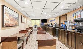 hotel a hazlet 31066 f