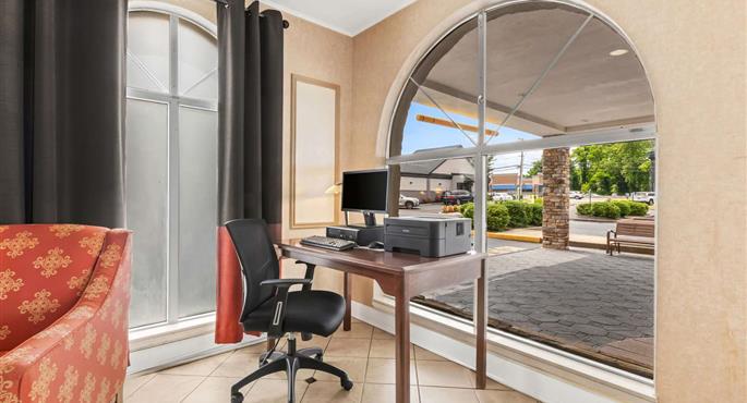 hotel a hazlet 31066 f
