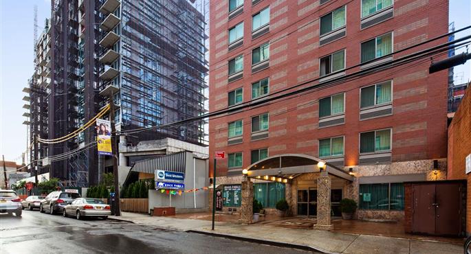 Extérieur de Best Western Queens Court Hotel - Flushing - 33111
