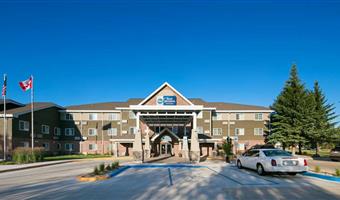 hotel a grand forks 35039 f