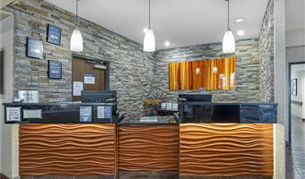 Hall de Best Western Plus Prairie Inn à Albany - 38166