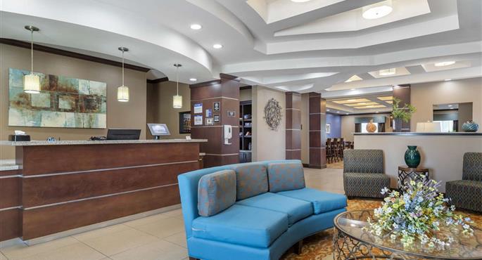 Hall de Best Western Plus Longhorn Inn & Suites à Luling - 44744