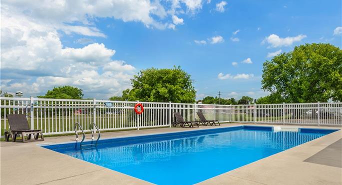 Piscine de Best Western Smiths Falls Hotel - Smiths Falls - 66046
