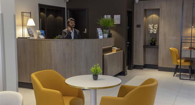 hotel a london 84309 f