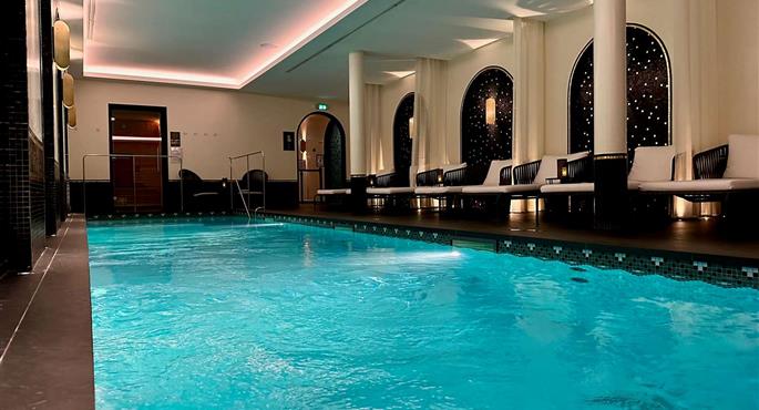 Piscine de Best Western Plus Crystal, Hotel & Spa - Nancy - 93449