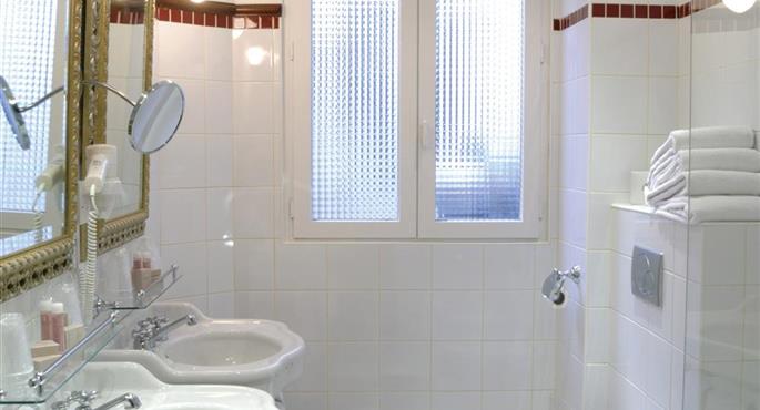 Chambre de Best Western Premier Trocadero la Tour - Paris - 93631