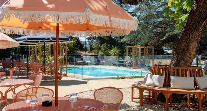 Piscine de Best Western Saint-Etienne Porte du Forez - Andrezieux-Boutheon - 93732