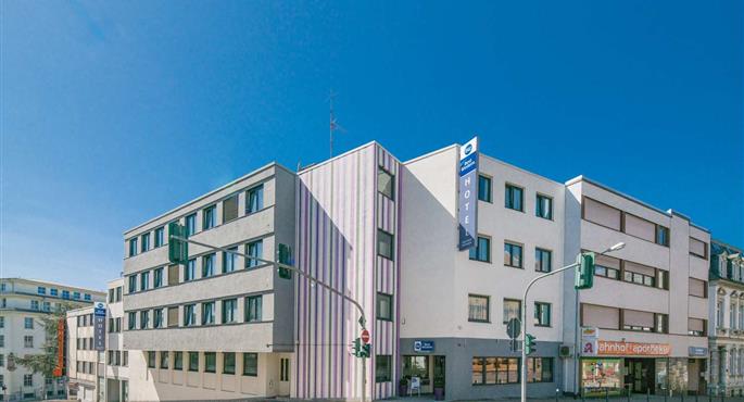 hotel a pirmasens 95440 f