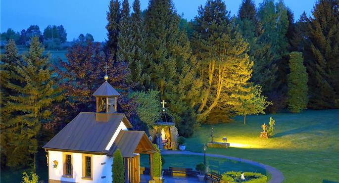 Best Western Hotel Brunnenhof - Weibersbrunn - 95506