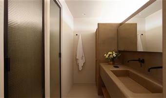 prestige suite avec accès à la piscine semi-privée, vue sur la mer, 1 lit king size, non fumeur, terrasse, salon, petit déjeuner complet
