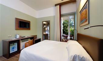 1 lit king size, chambre classique